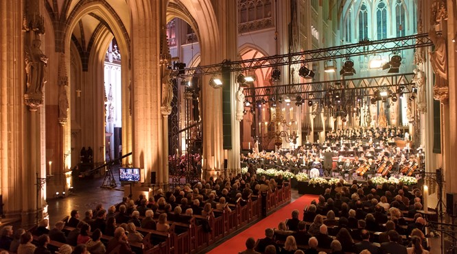 Het Bosch Requiem met het BBC Symphony Orchestra en Laurenscantorij